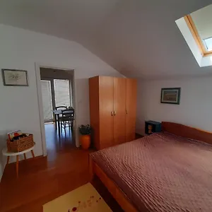 Nena 2 Apartman