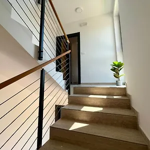J&n Hill's With Swimming Pool Apartament Medulin