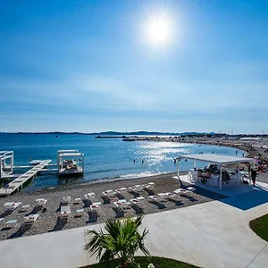 Bianca - With Terrace Near The Sea Apartman